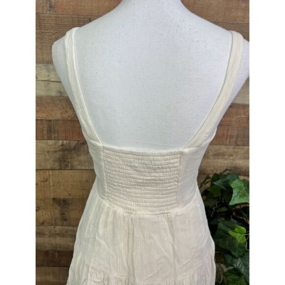 Size Medium Creme Color Forever 21 Dress - Picture 6 of 9